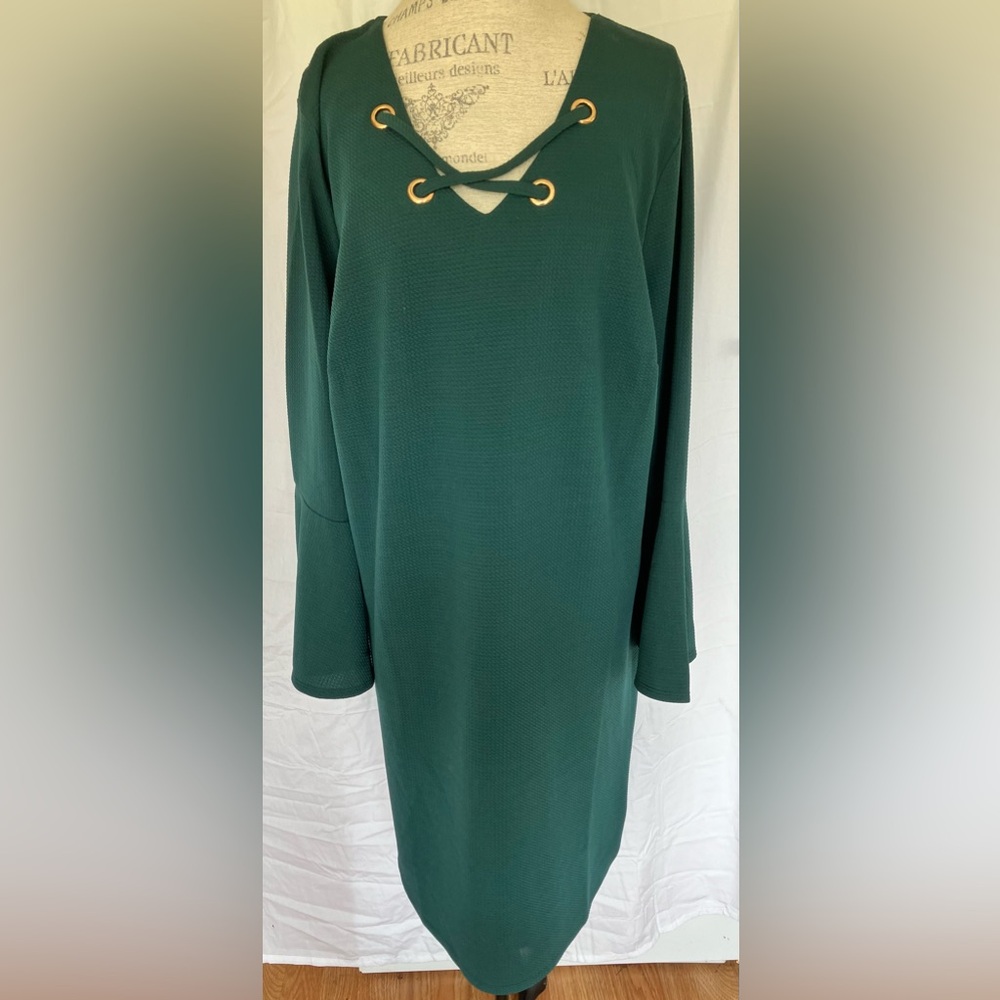 Harlow & Rose Womens Bell Sleeve Dress in Emerald Green Sz 2X